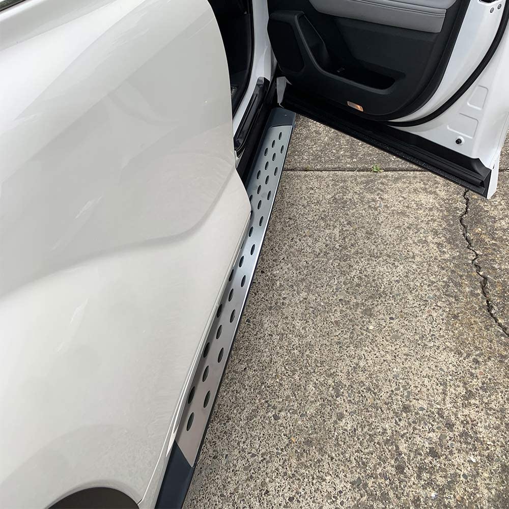 Saremas Stainless Steel SUV Running Boards Side Steps Nerf Bars for Toyota Highlander XU70 XLE XSE Limited L LE Hybrid SE 2020 2021 2022